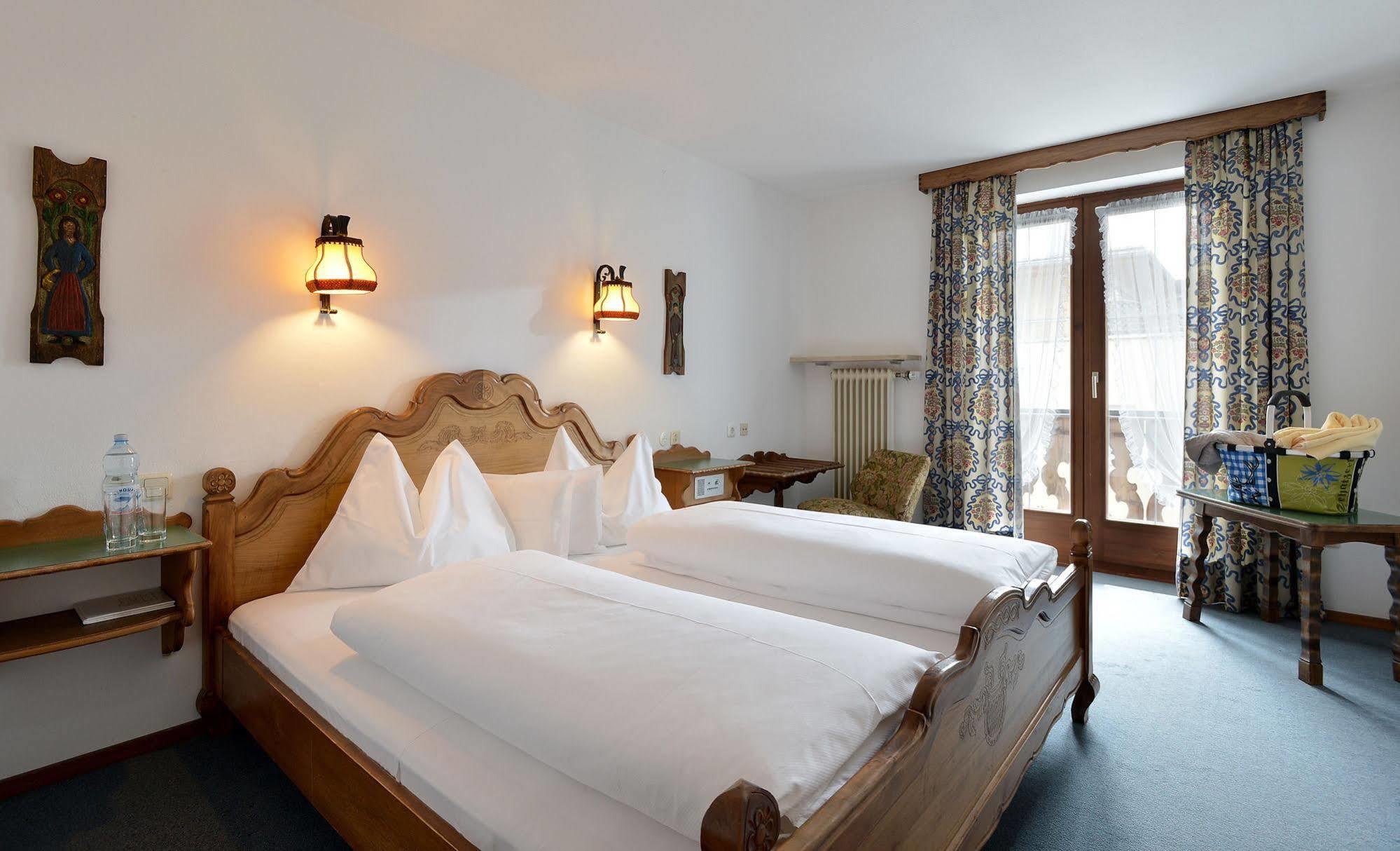 Alpenappartement Europa 蒂罗的圣约翰 外观 照片